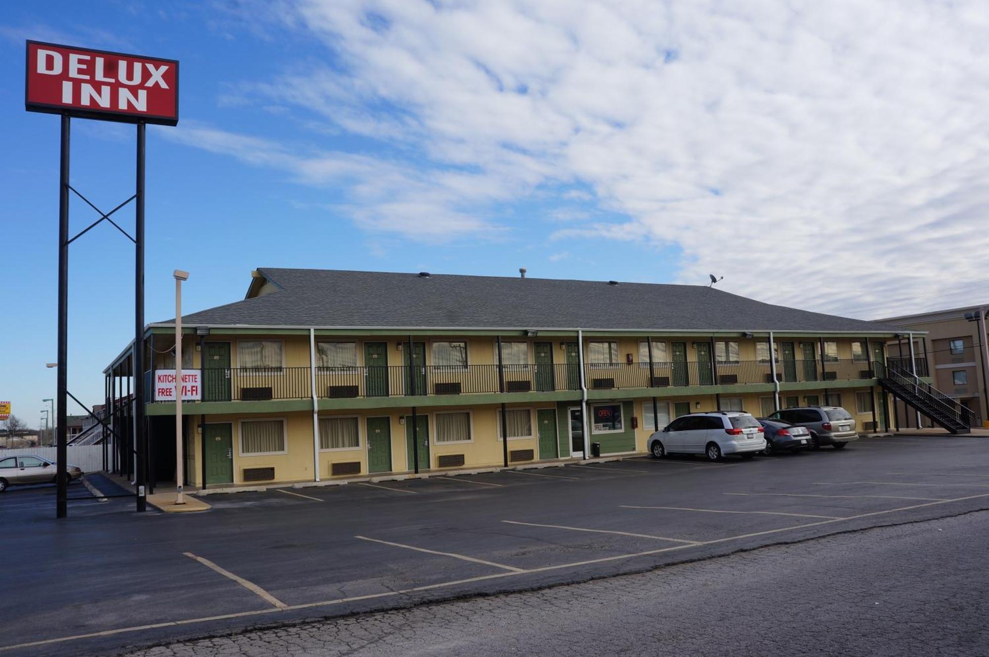 Delux Inn Tulsa Bagian luar foto